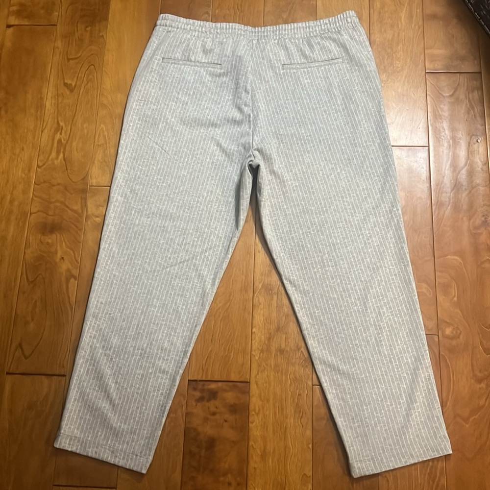 LOFT Light Gray Ribbed Drawstring Lounge Pants - Picture 9 of 11